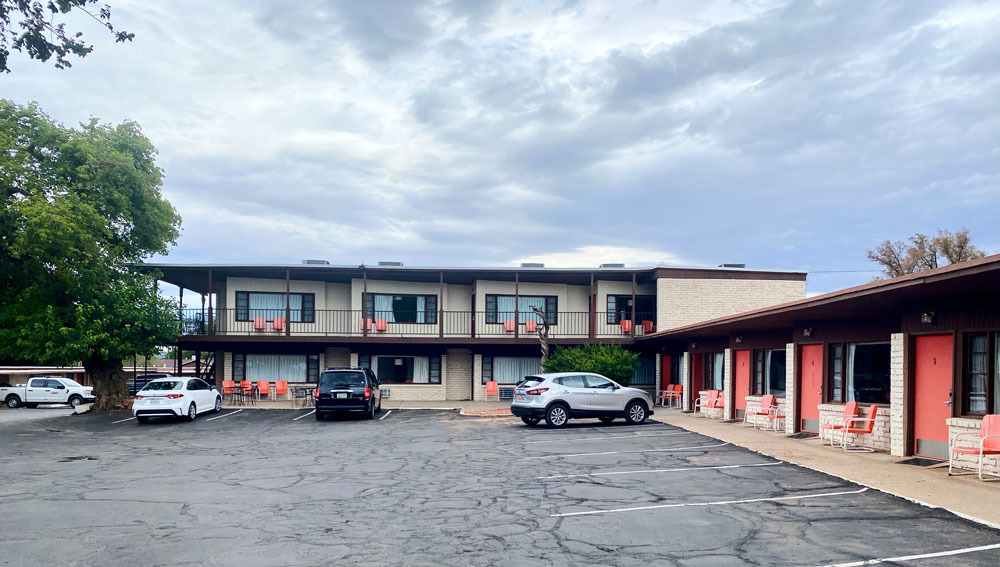 Aikens-Lodge-Kanab