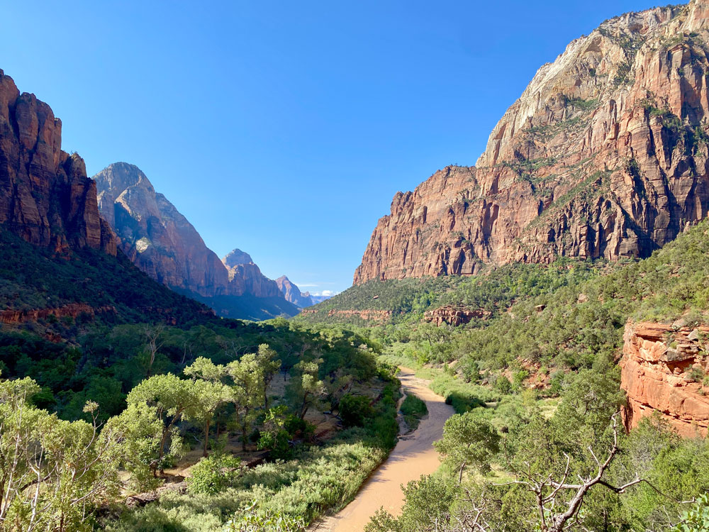 Kayenta-Trail-Zion-National-Park